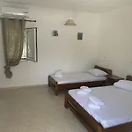 Nouli Hotel Sarakiniko (Epirus)