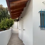 Hotel Nouli *