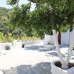 Nouli Hotel Sarakiniko (Epirus)