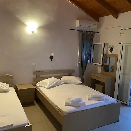 Hotel Nouli *