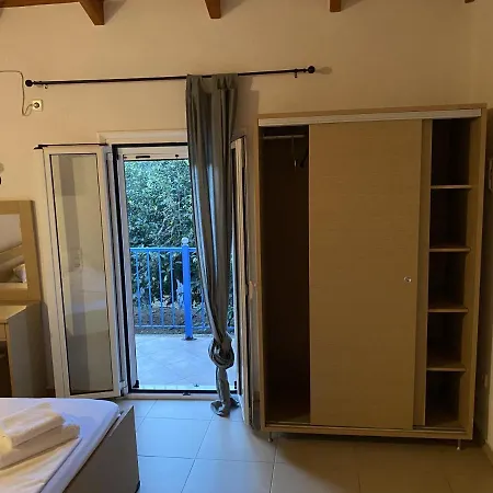 Nouli Hotel *