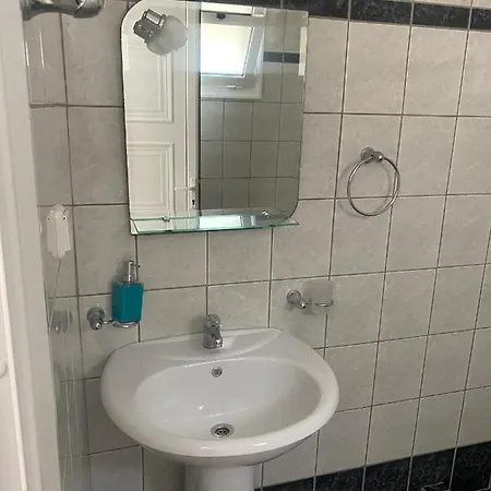 Hotel Nouli *