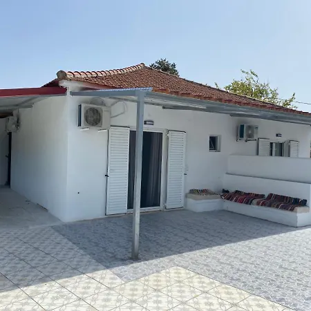 Nouli Hotel *