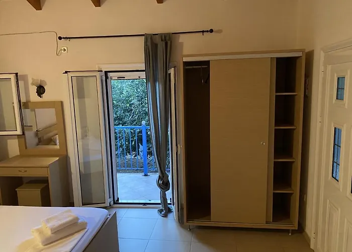 Nouli Hotel *