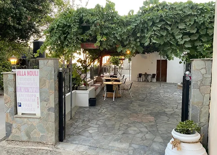 Nouli Hotel