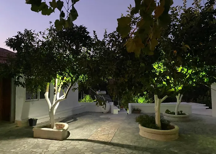 Nouli Hotel