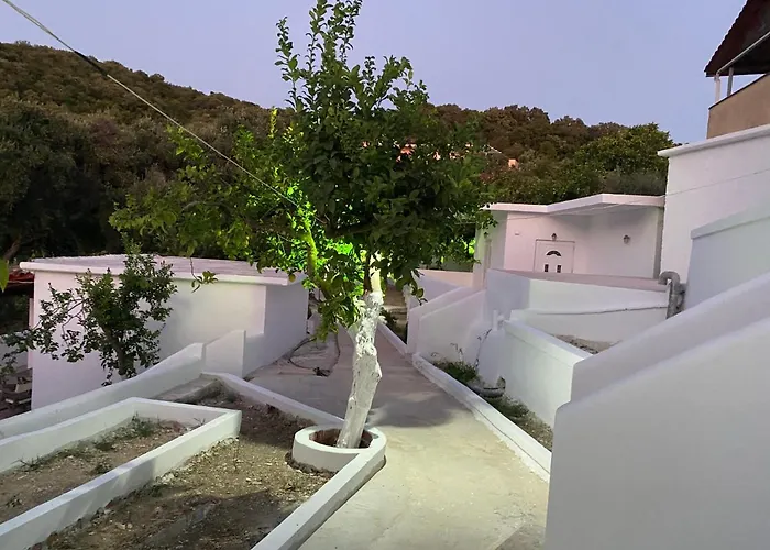 Nouli Hotel