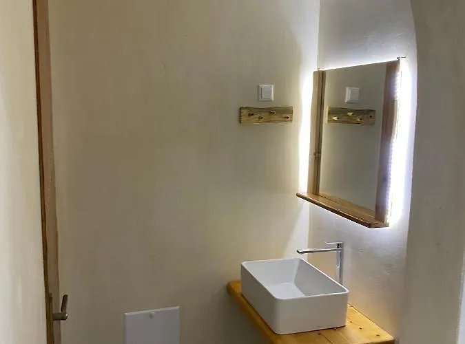 Nouli Hotel Sarakiniko (Epirus)